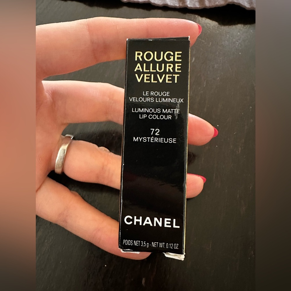 ❌SOLD❌ CHANEL Rouge Allure Velvet Lip Colour - Mystérieuse